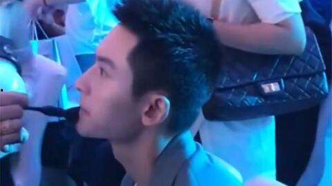 娱乐吃瓜女星敬酒,吃瓜群众直呼精彩！